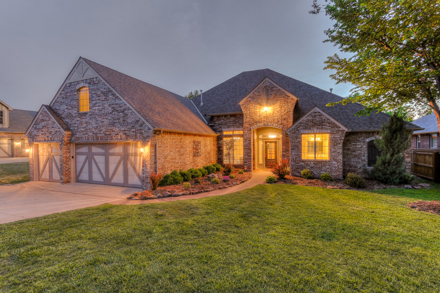 2333 Flint Ridge Rd Edmond, OK 73003 Nested Tours